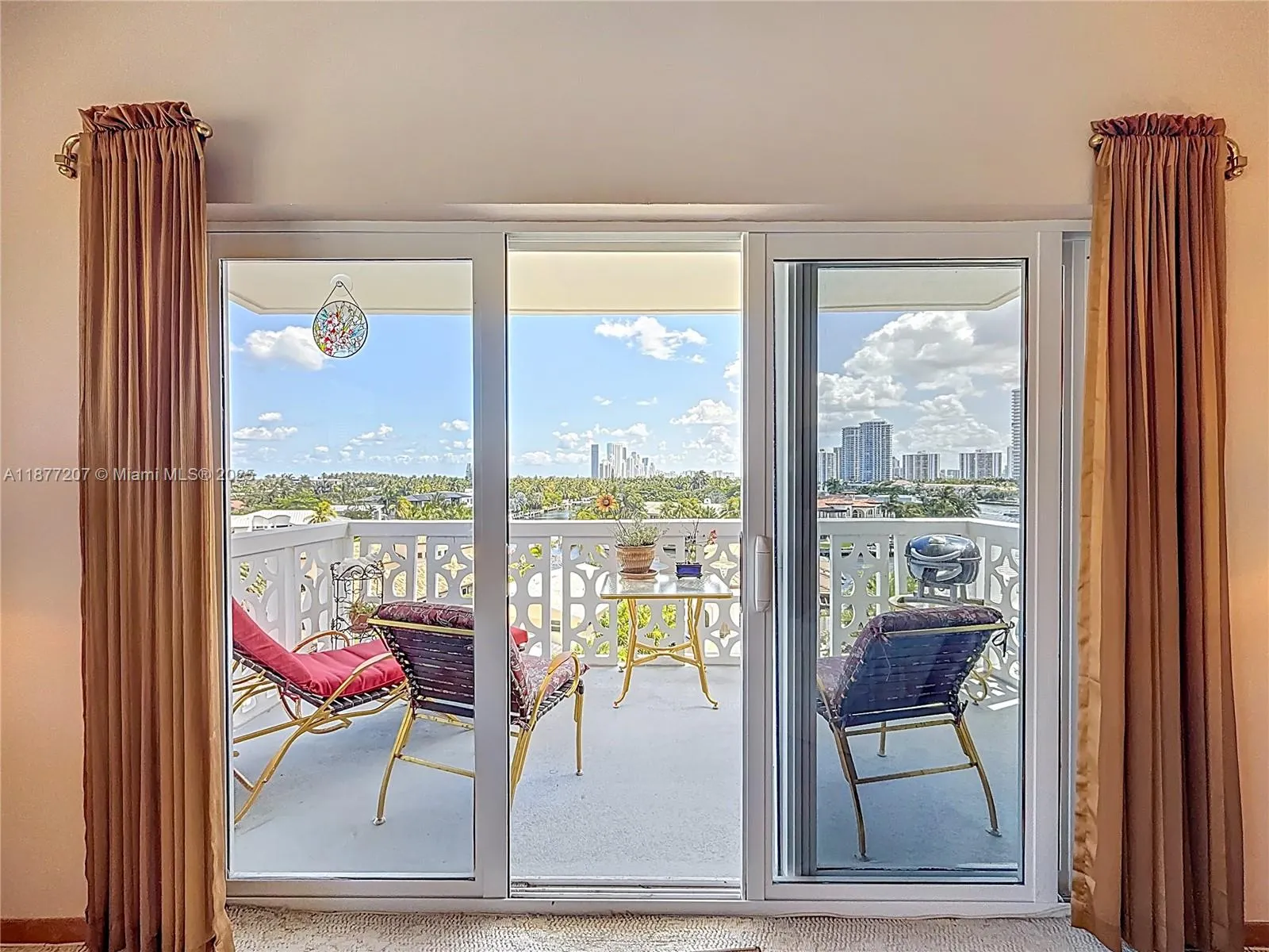 3209 S Ocean Dr, #6O