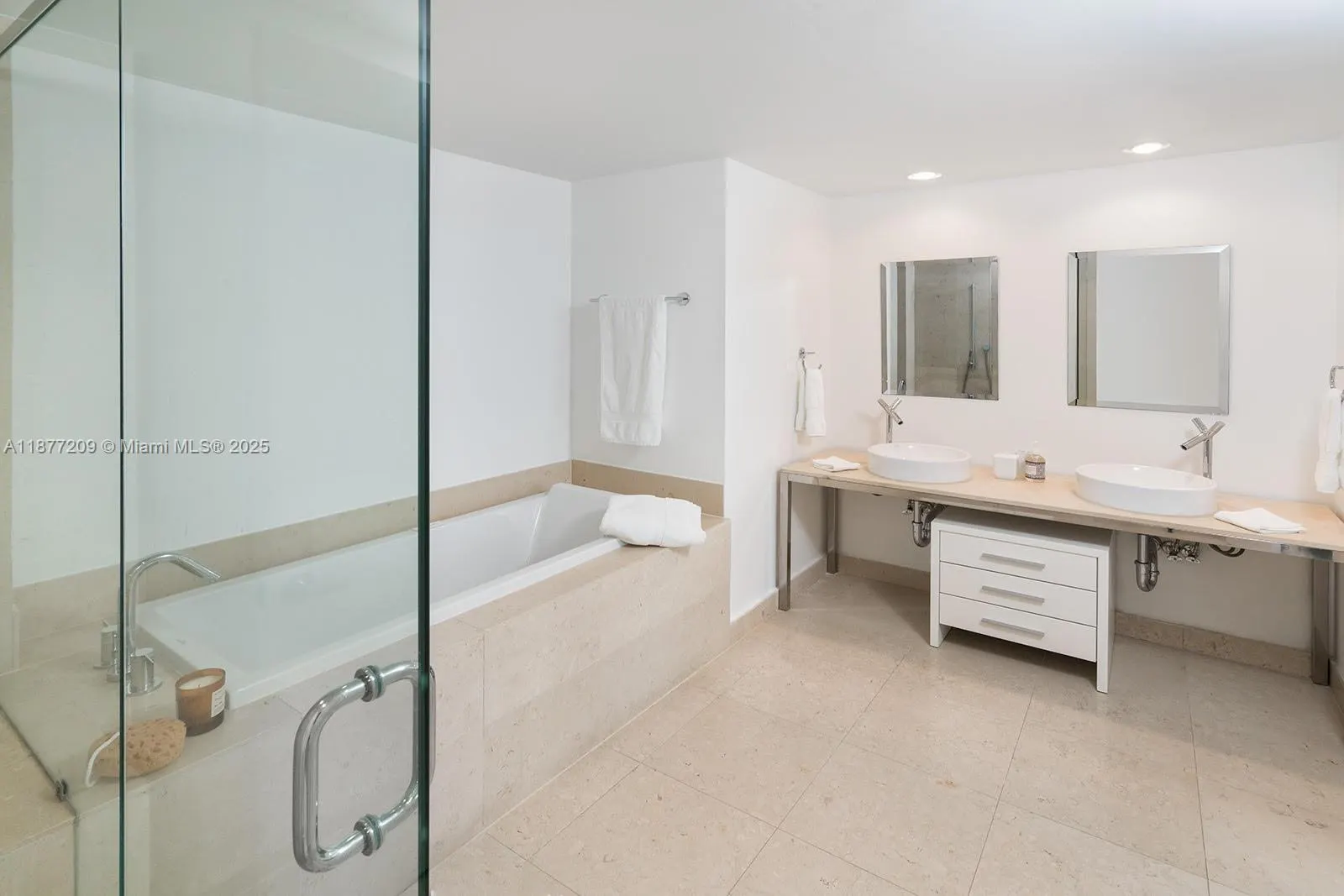 485 Brickell Ave, #4110