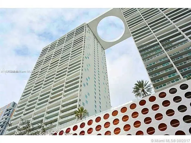 500 Brickell Ave, #2703