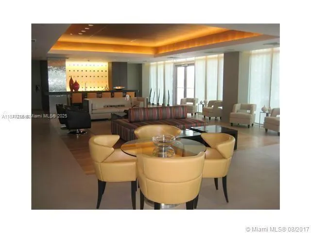 500 Brickell Ave, #2703