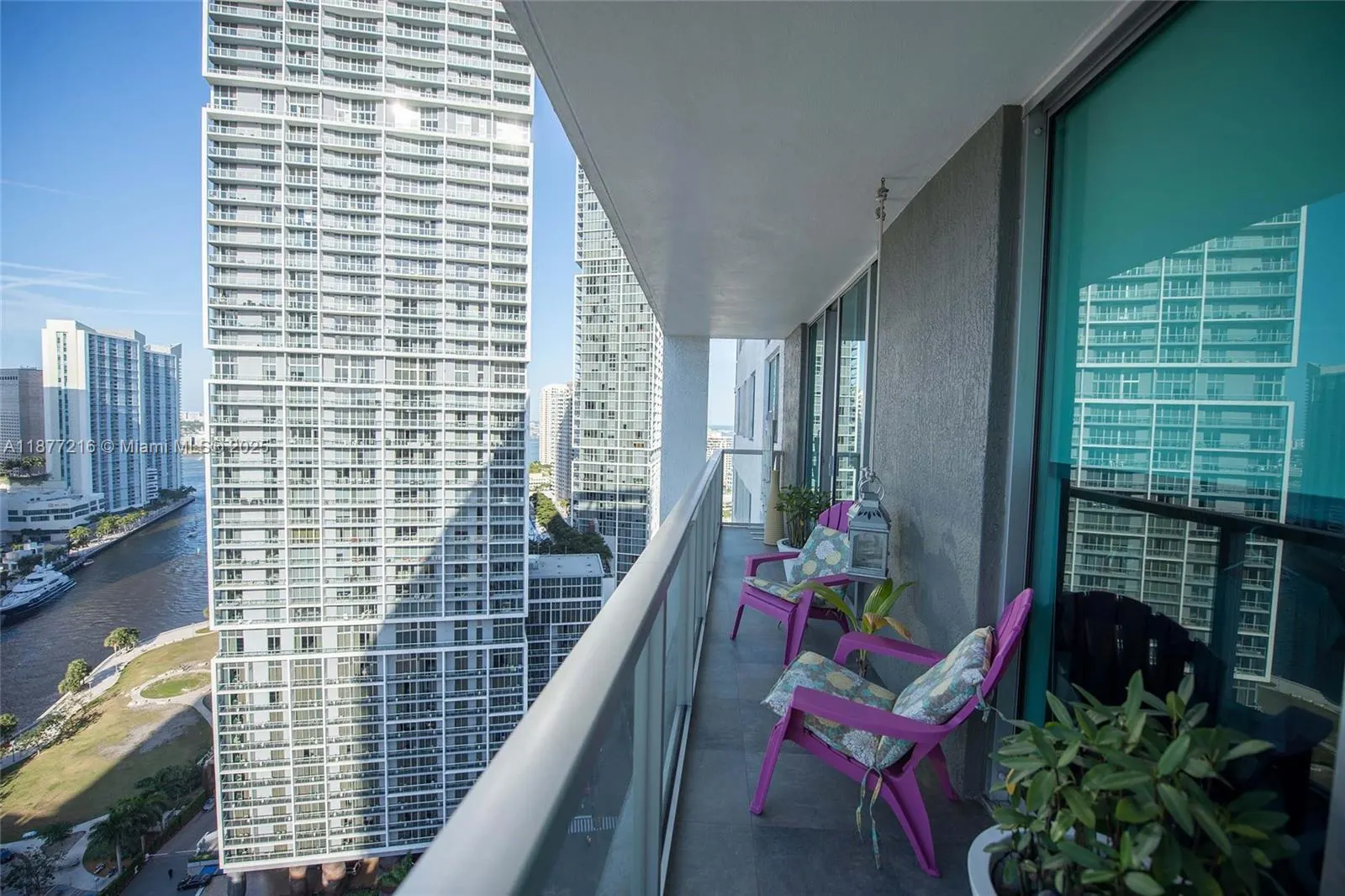 500 Brickell Ave, #2703