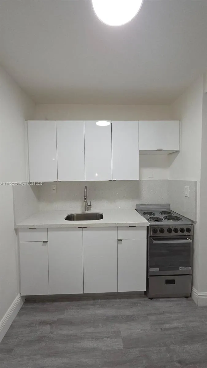 855 NW 3rd Ter, #4