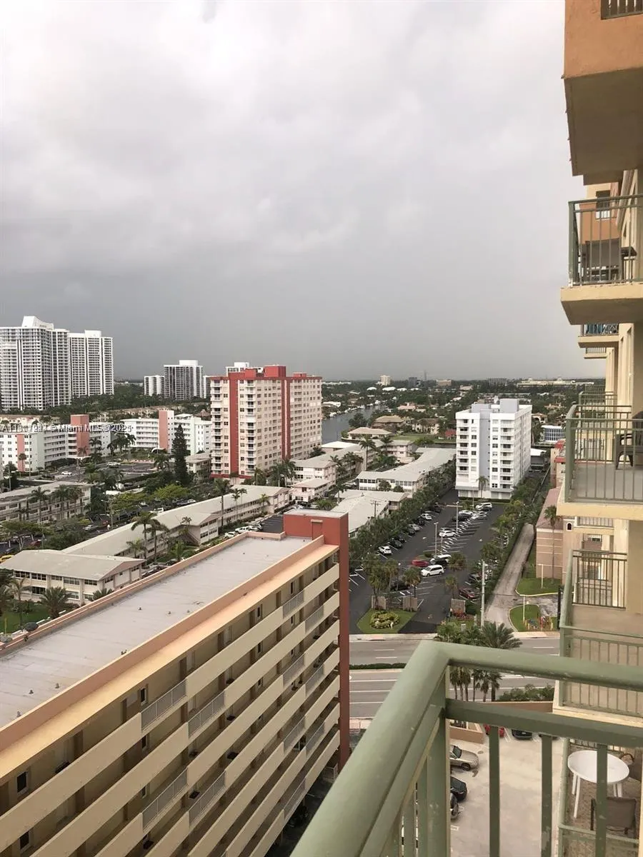 2080 S Ocean Dr, #1507
