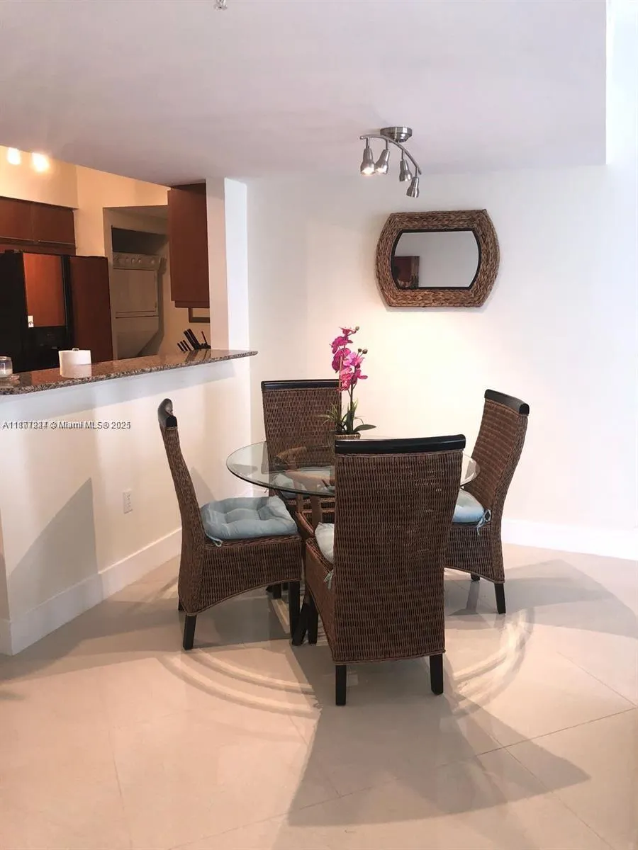 2080 S Ocean Dr, #1507
