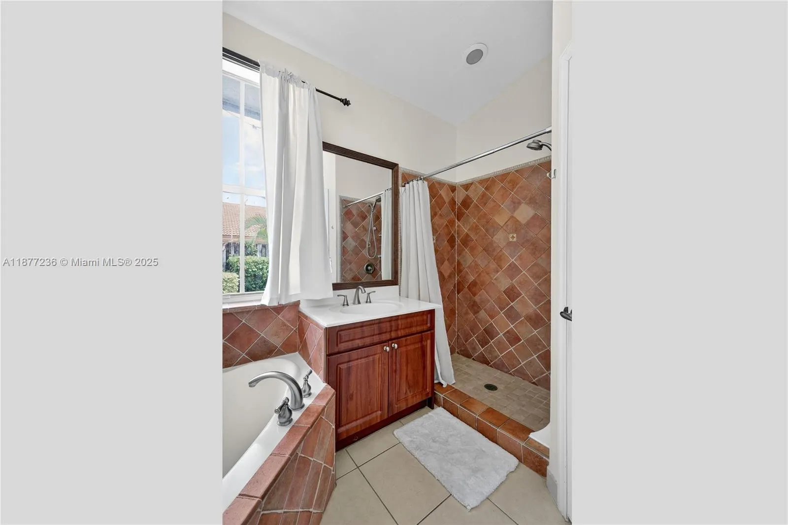15351 SW 114th Ter