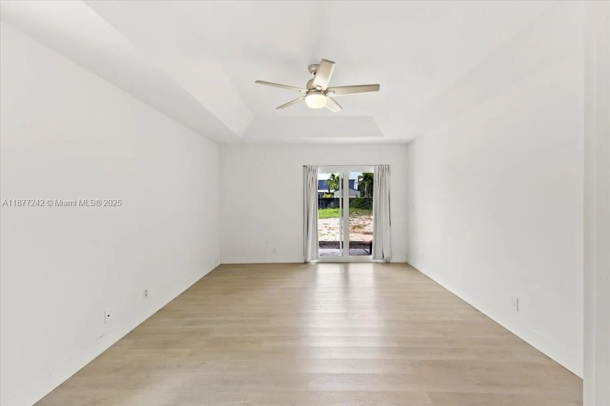 4391 NW 51st St