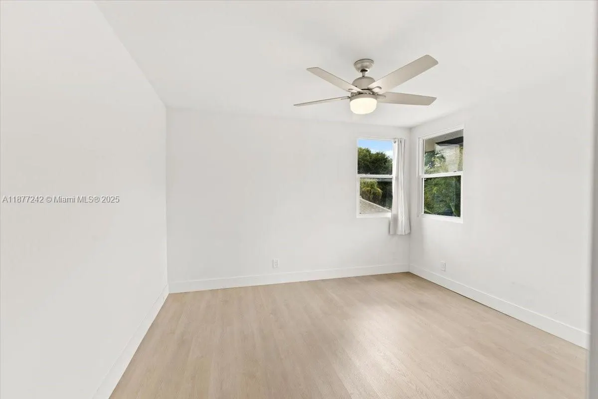 4391 NW 51st St