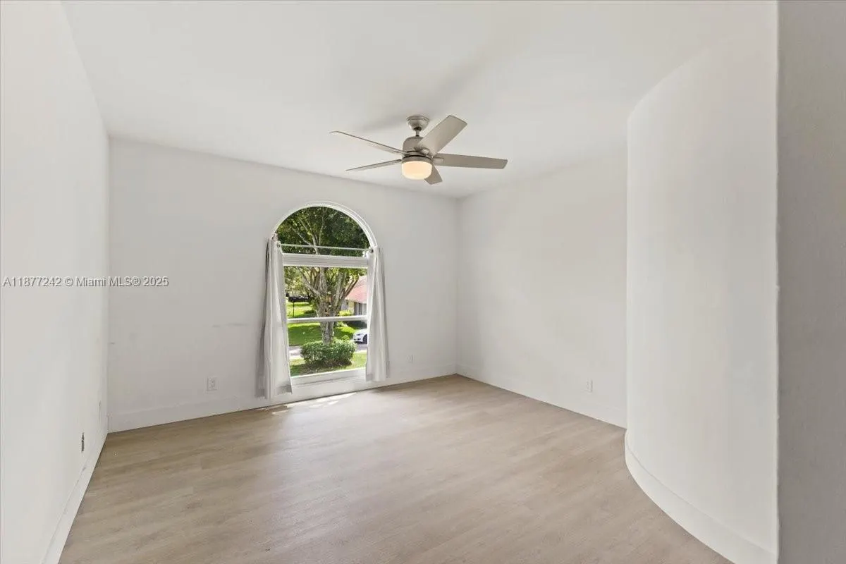 4391 NW 51st St