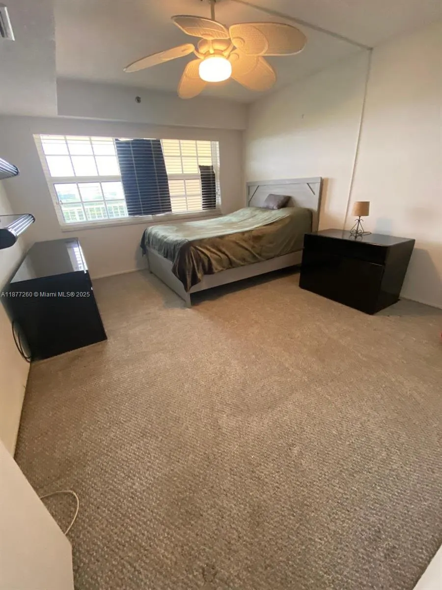 3507 Oaks Way, #804