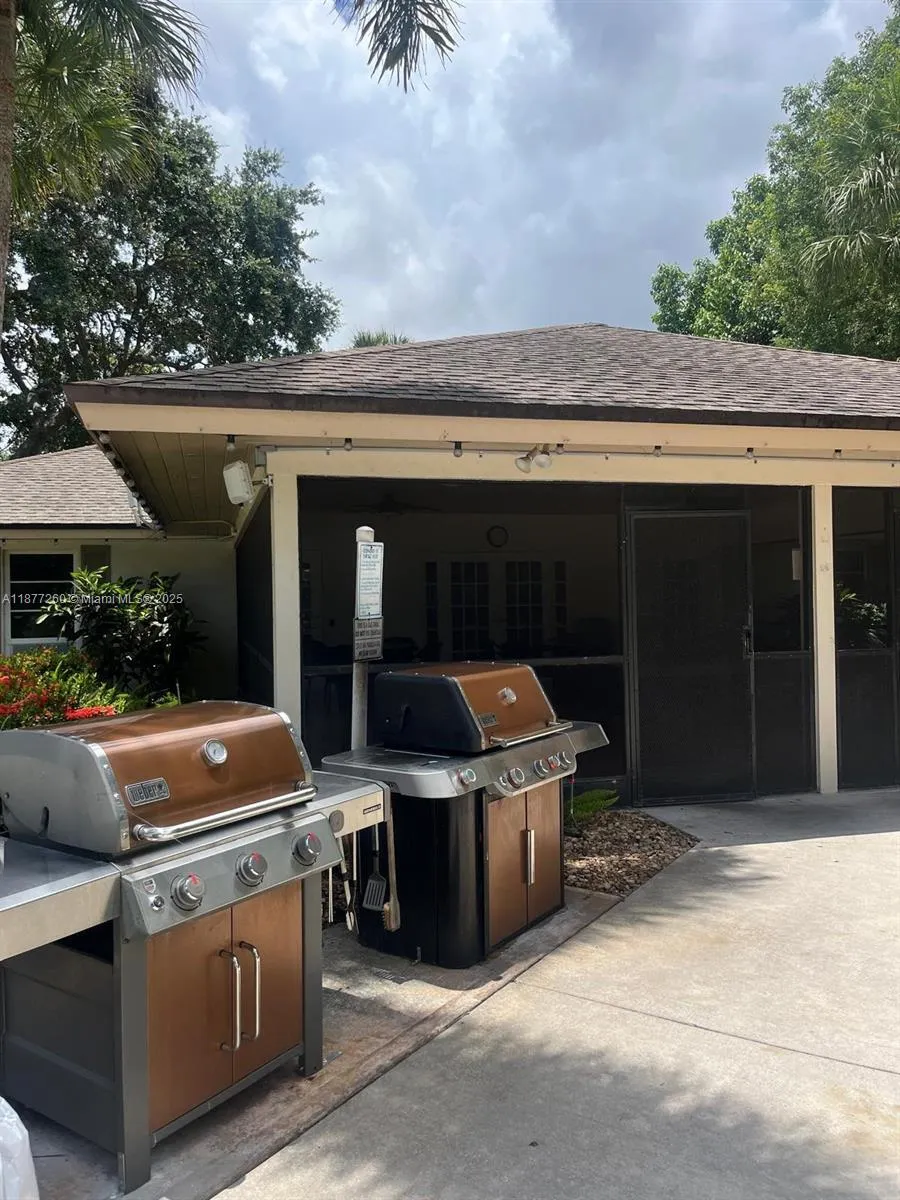 3507 Oaks Way, #804