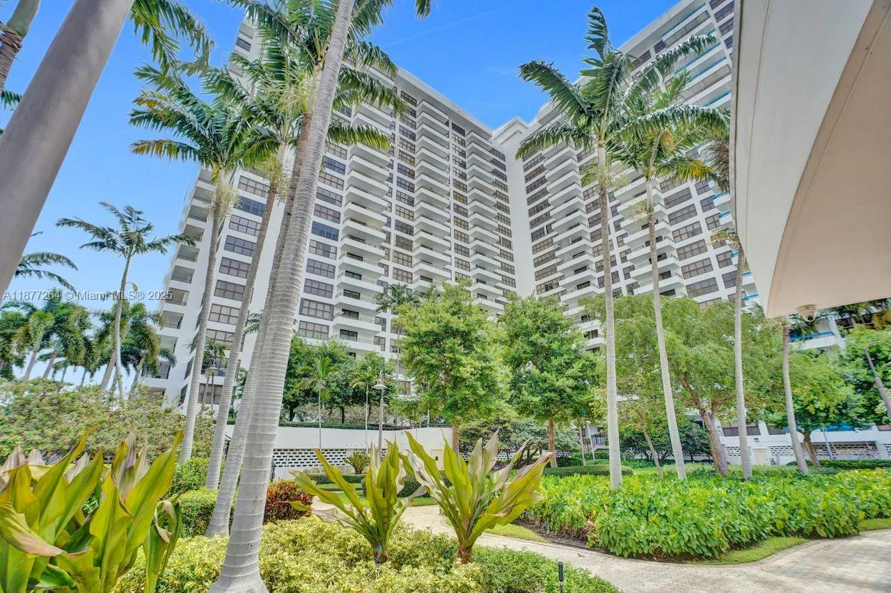 600 Three Islands Blvd, #615