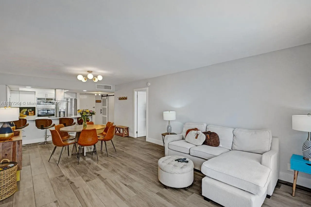 600 Three Islands Blvd, #615