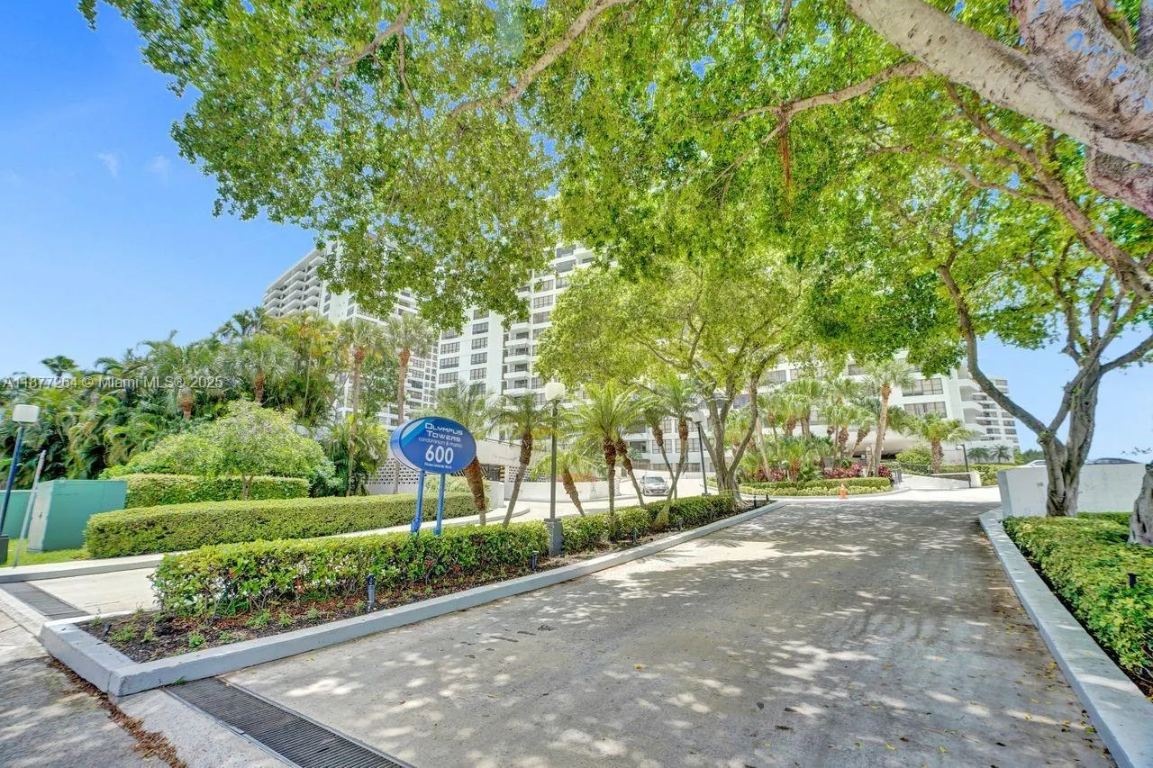 600 Three Islands Blvd, #615