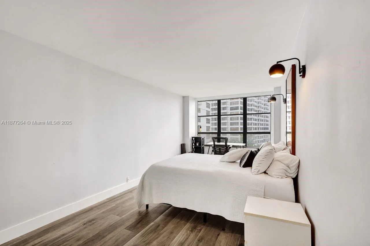 600 Three Islands Blvd, #615