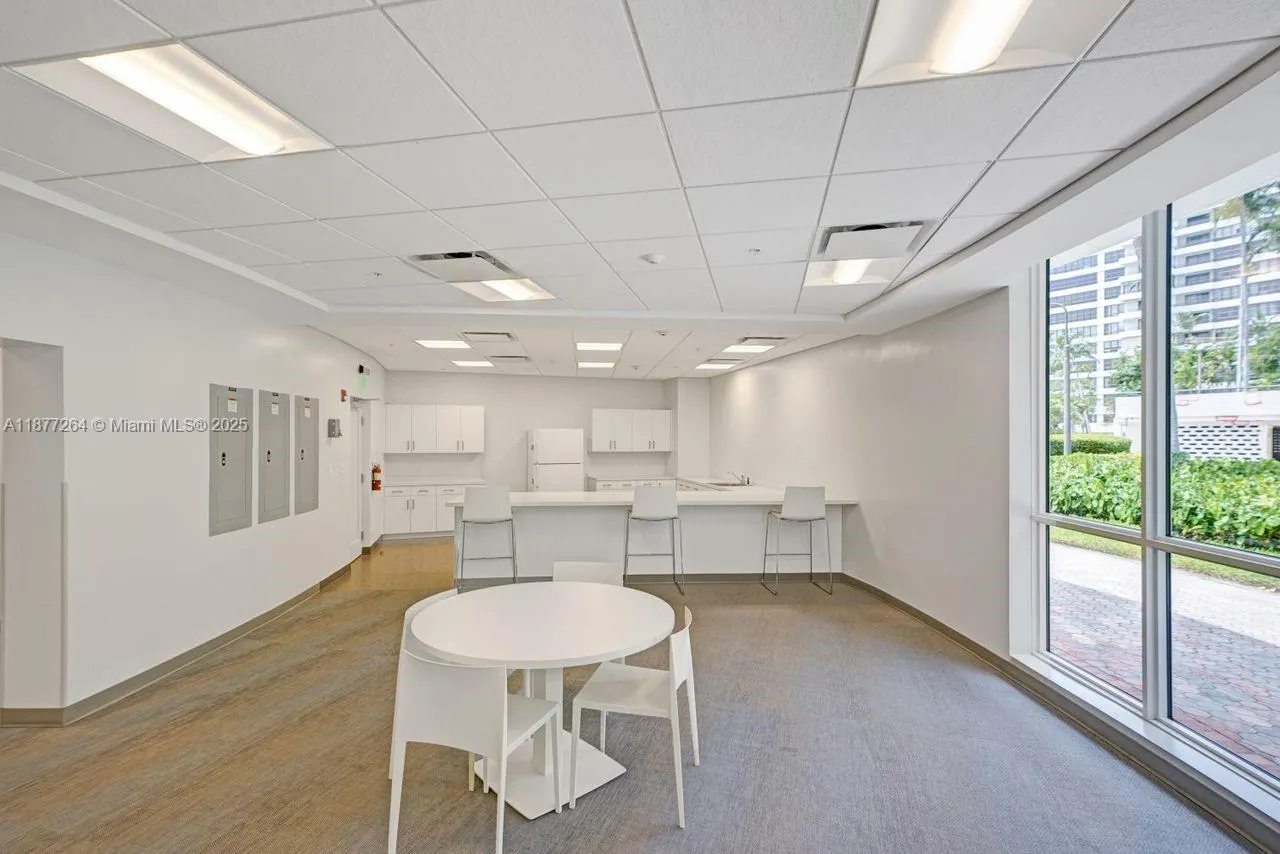 600 Three Islands Blvd, #615