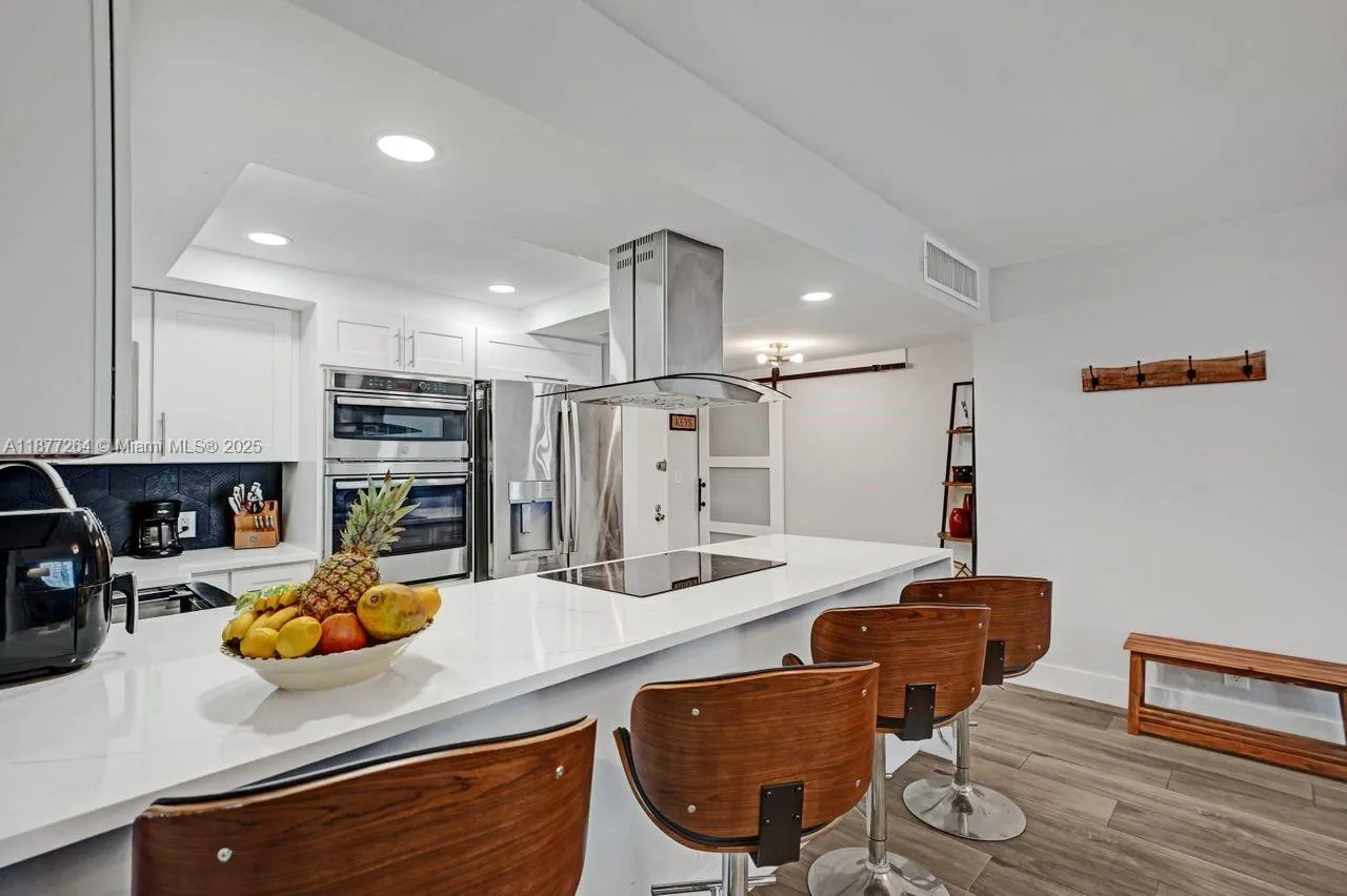 600 Three Islands Blvd, #615