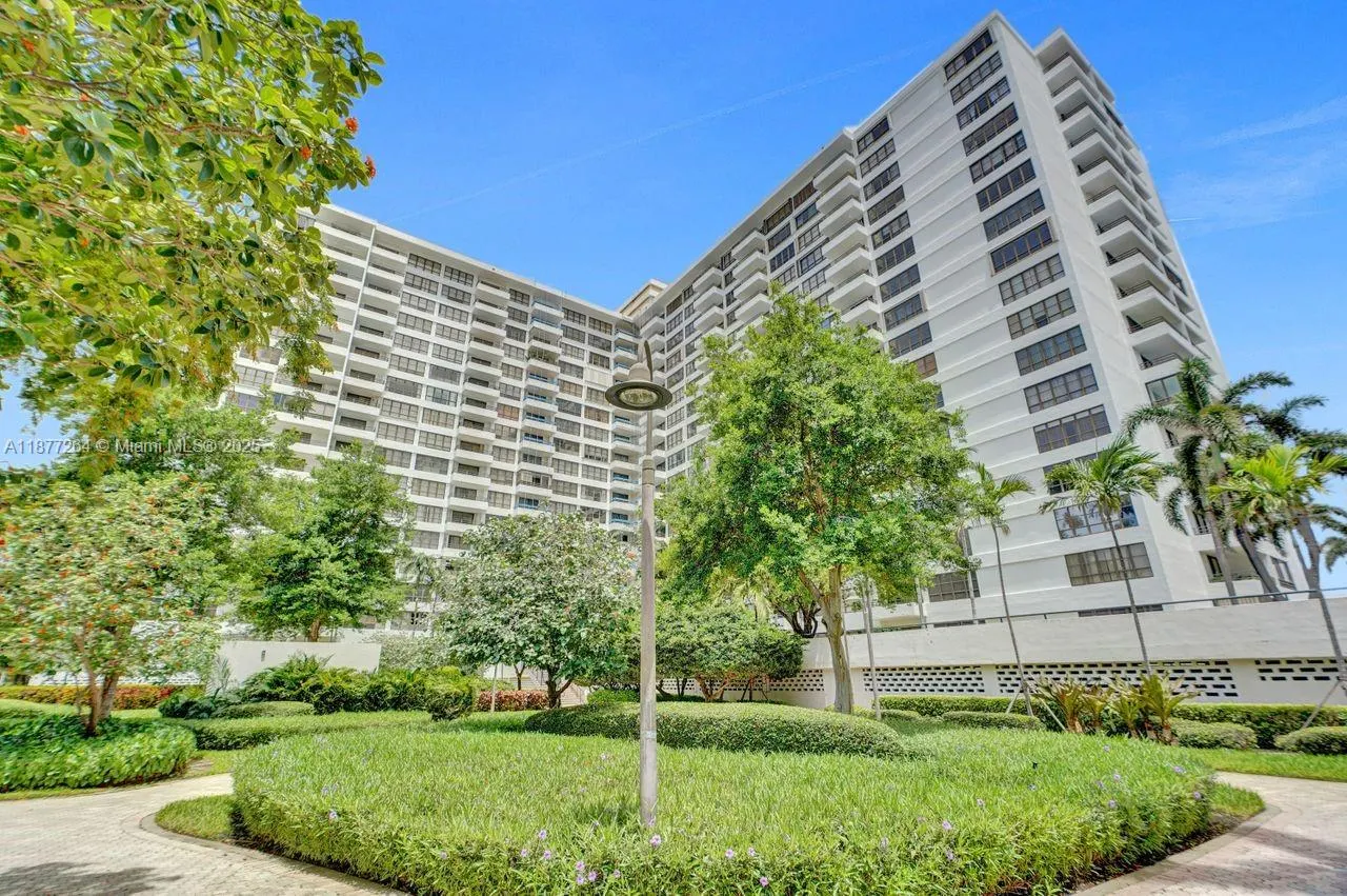600 Three Islands Blvd, #615