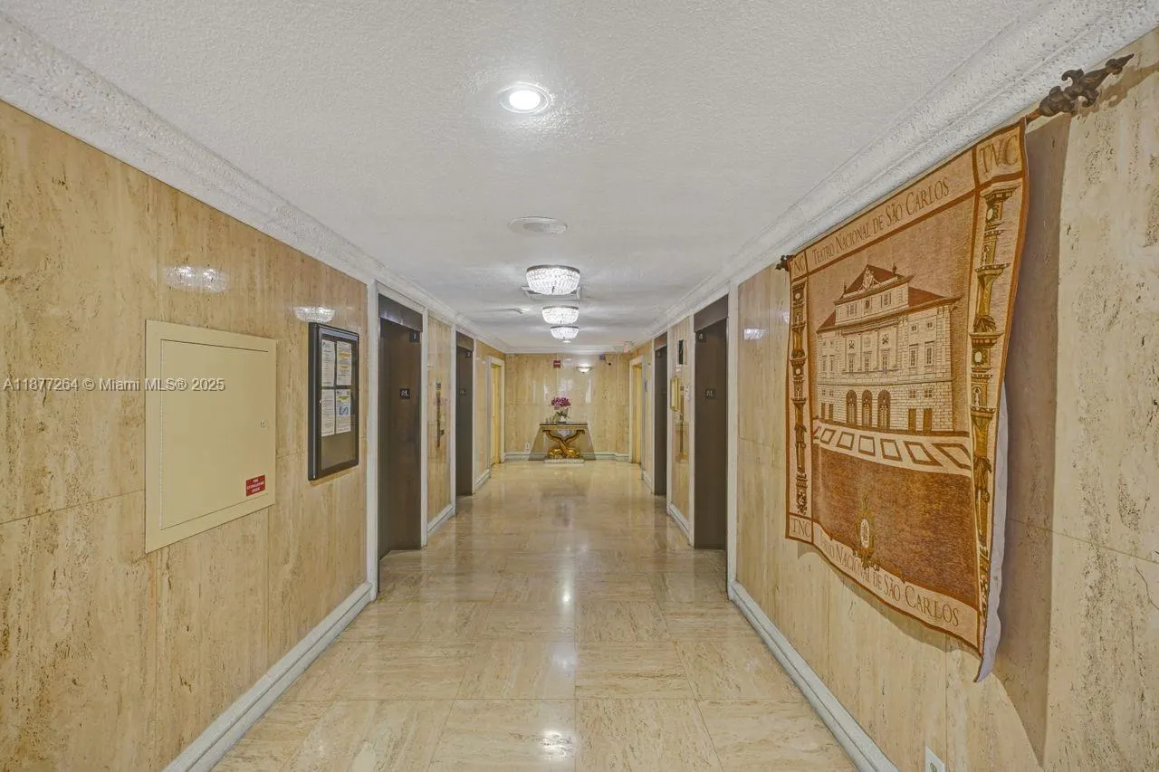 600 Three Islands Blvd, #615