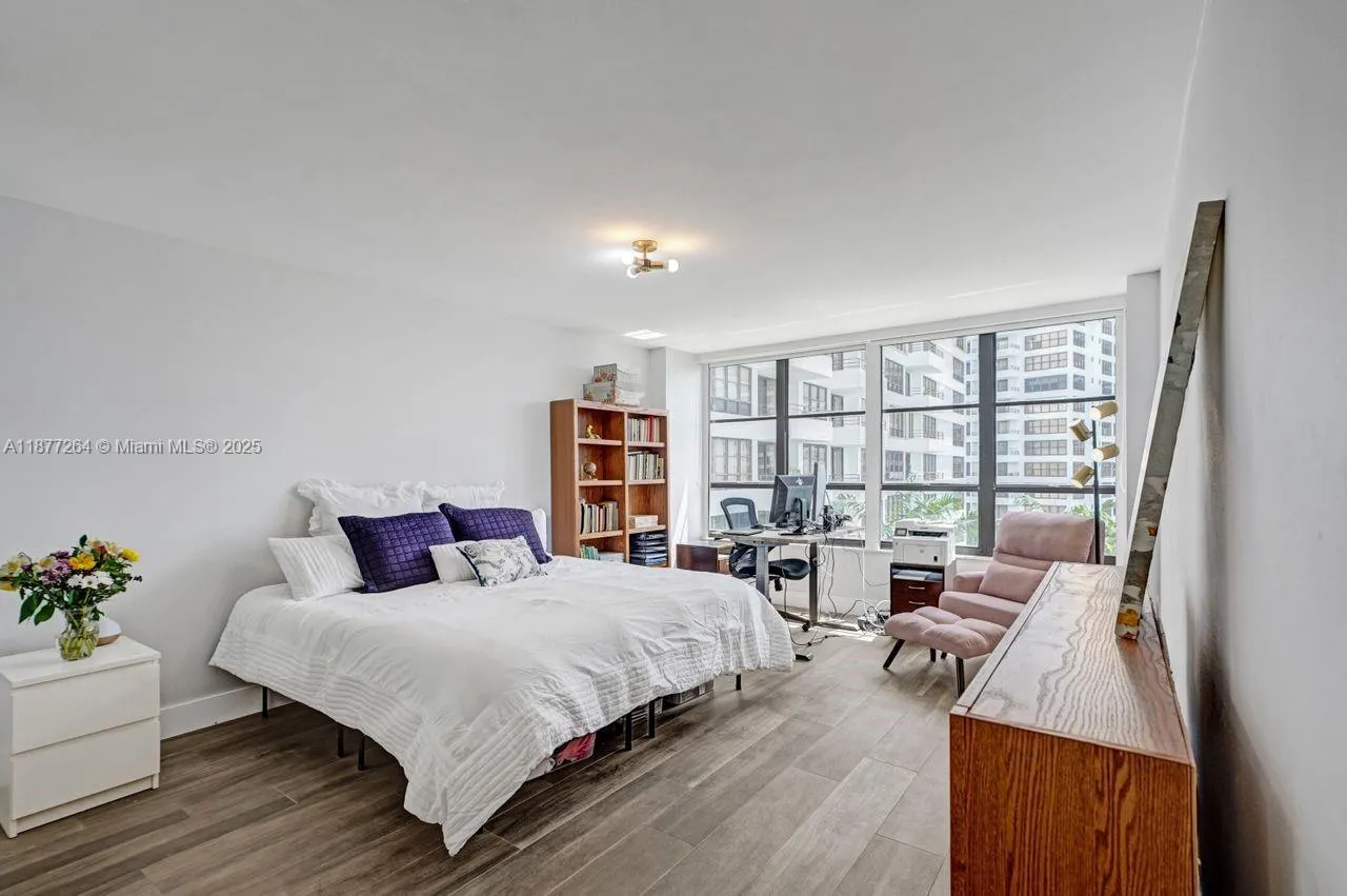 600 Three Islands Blvd, #615