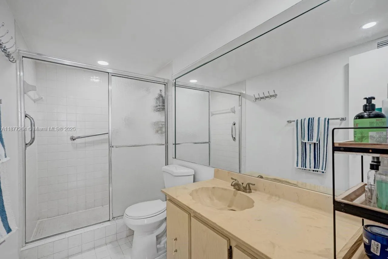 600 Three Islands Blvd, #615