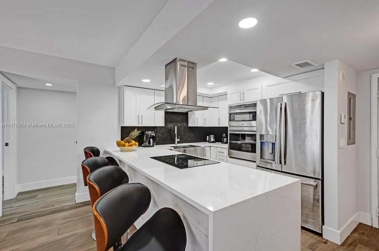 600 Three Islands Blvd, #615