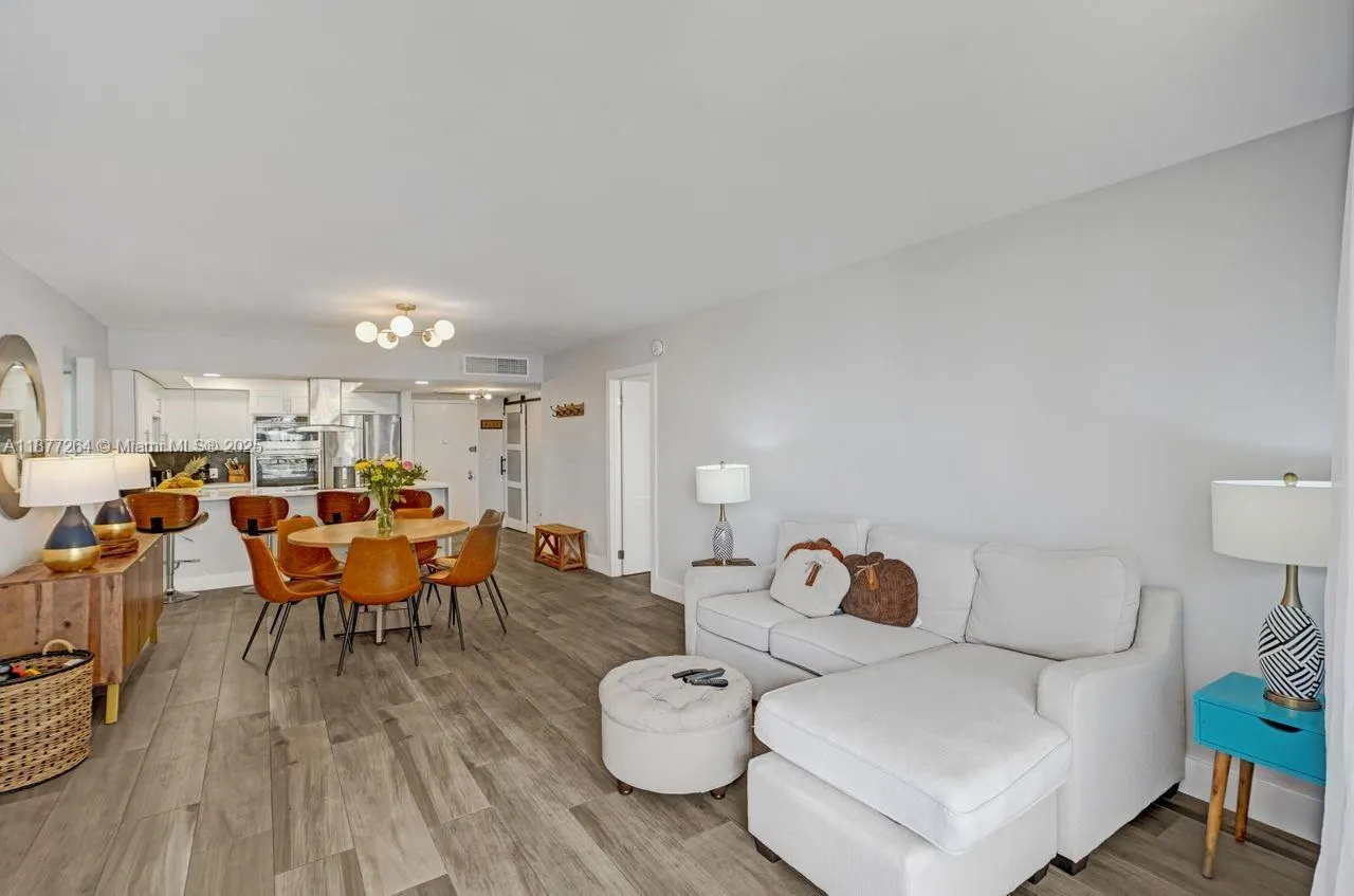 600 Three Islands Blvd, #615