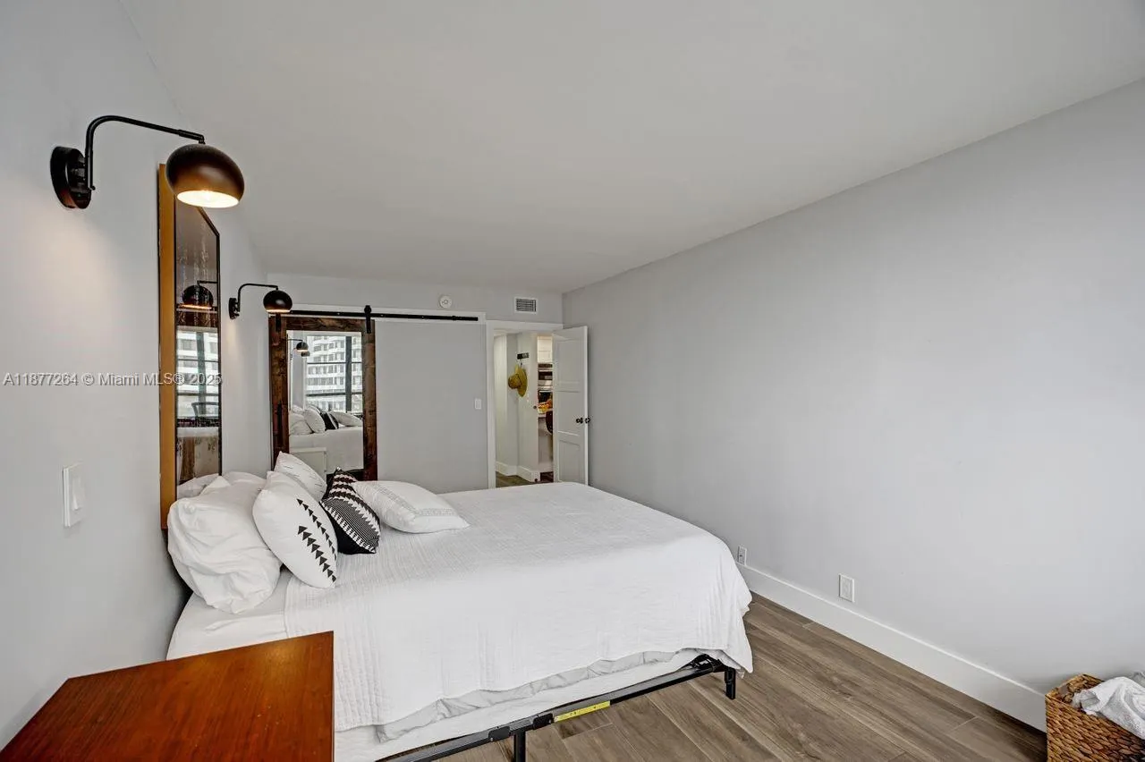 600 Three Islands Blvd, #615