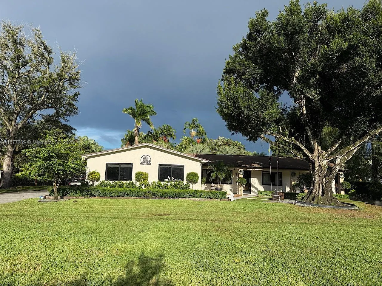 4100 SW 102nd Ave