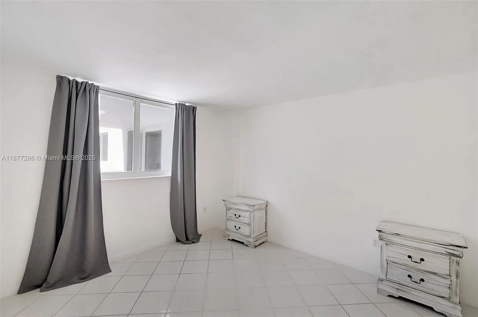 345 Ocean Dr, #407