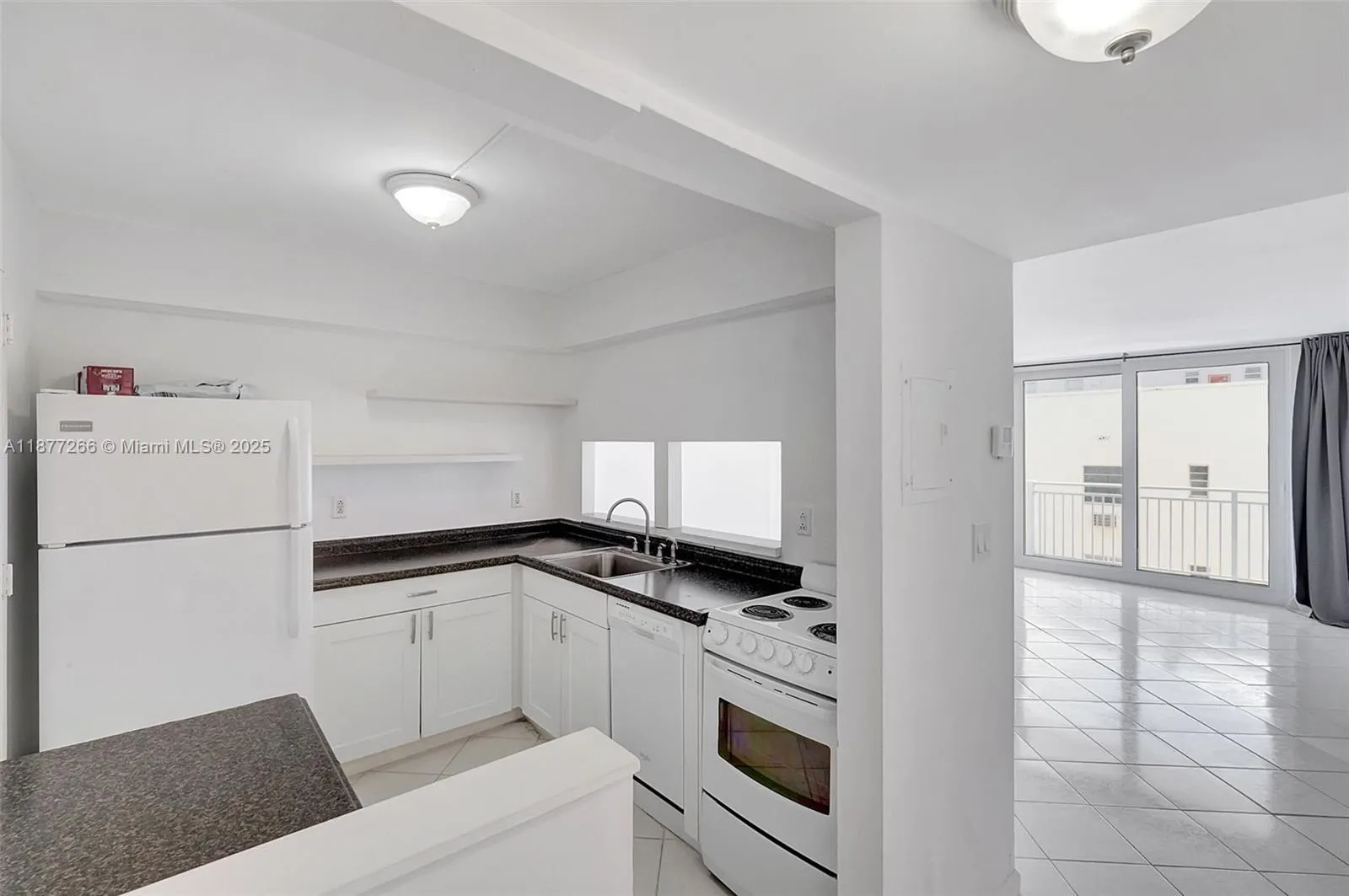 345 Ocean Dr, #407