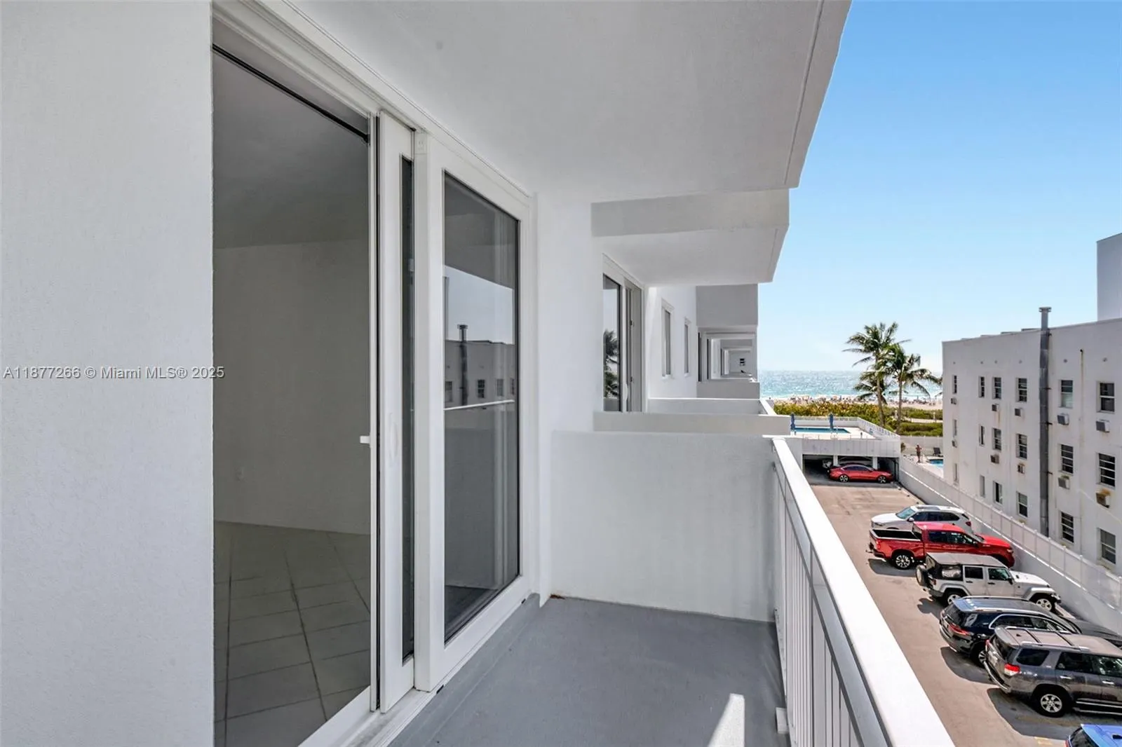 345 Ocean Dr, #407