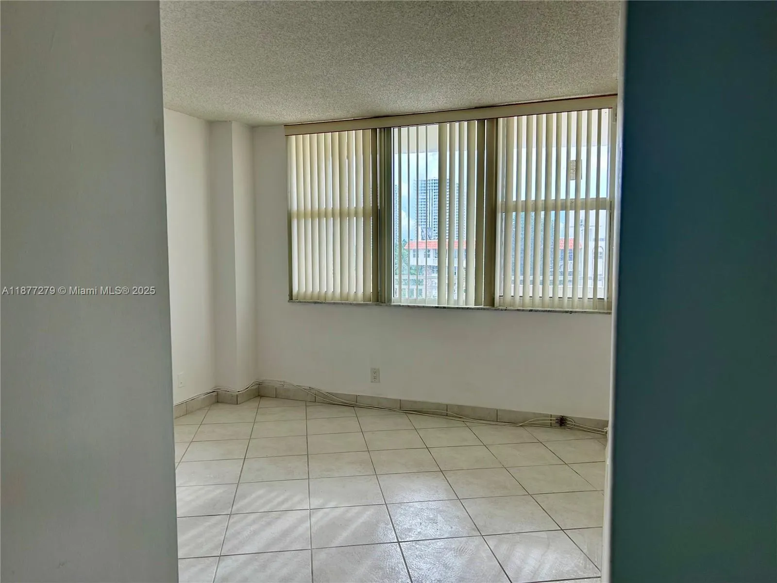 3180 S Ocean Dr, #520