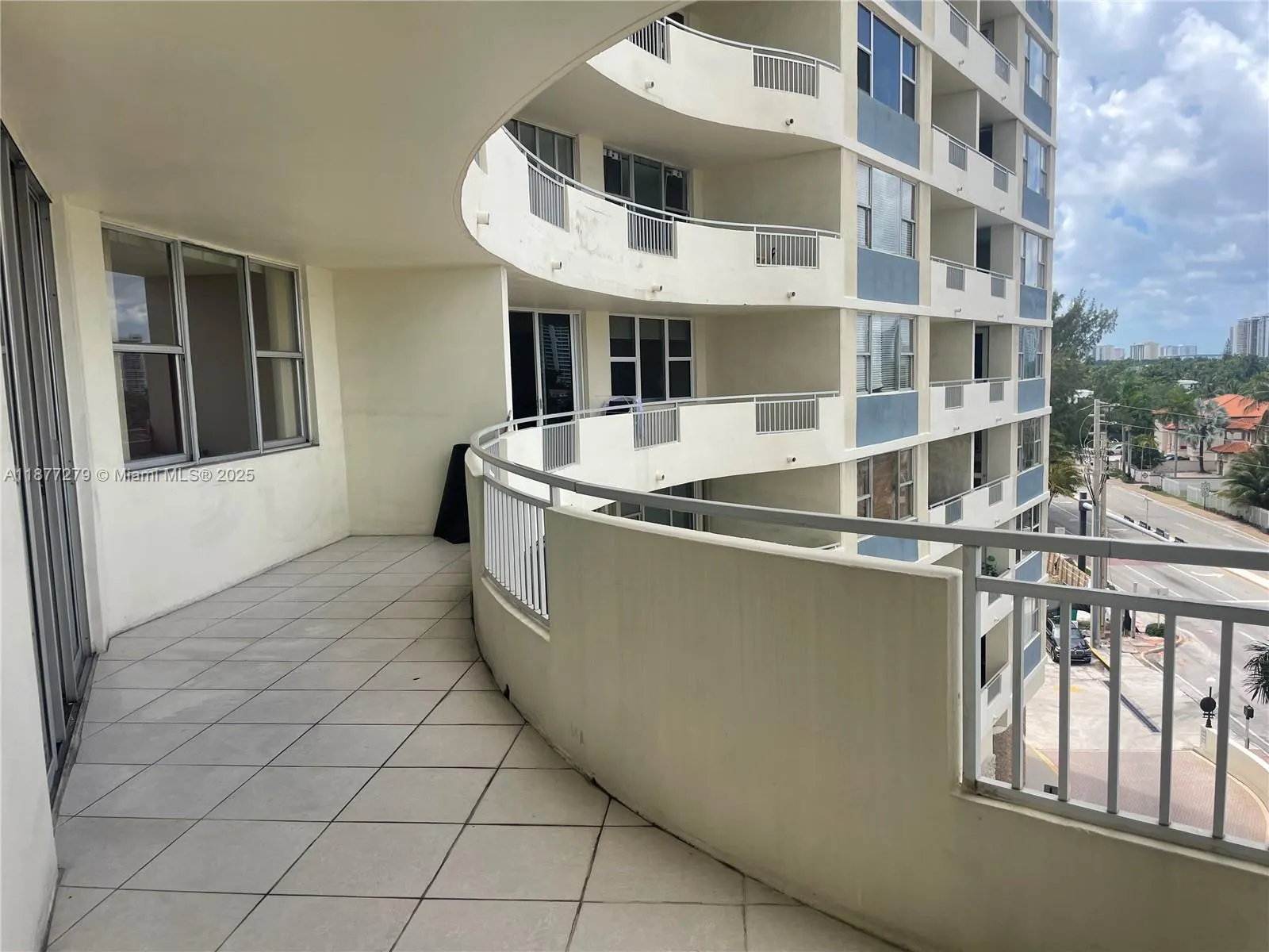 3180 S Ocean Dr, #520