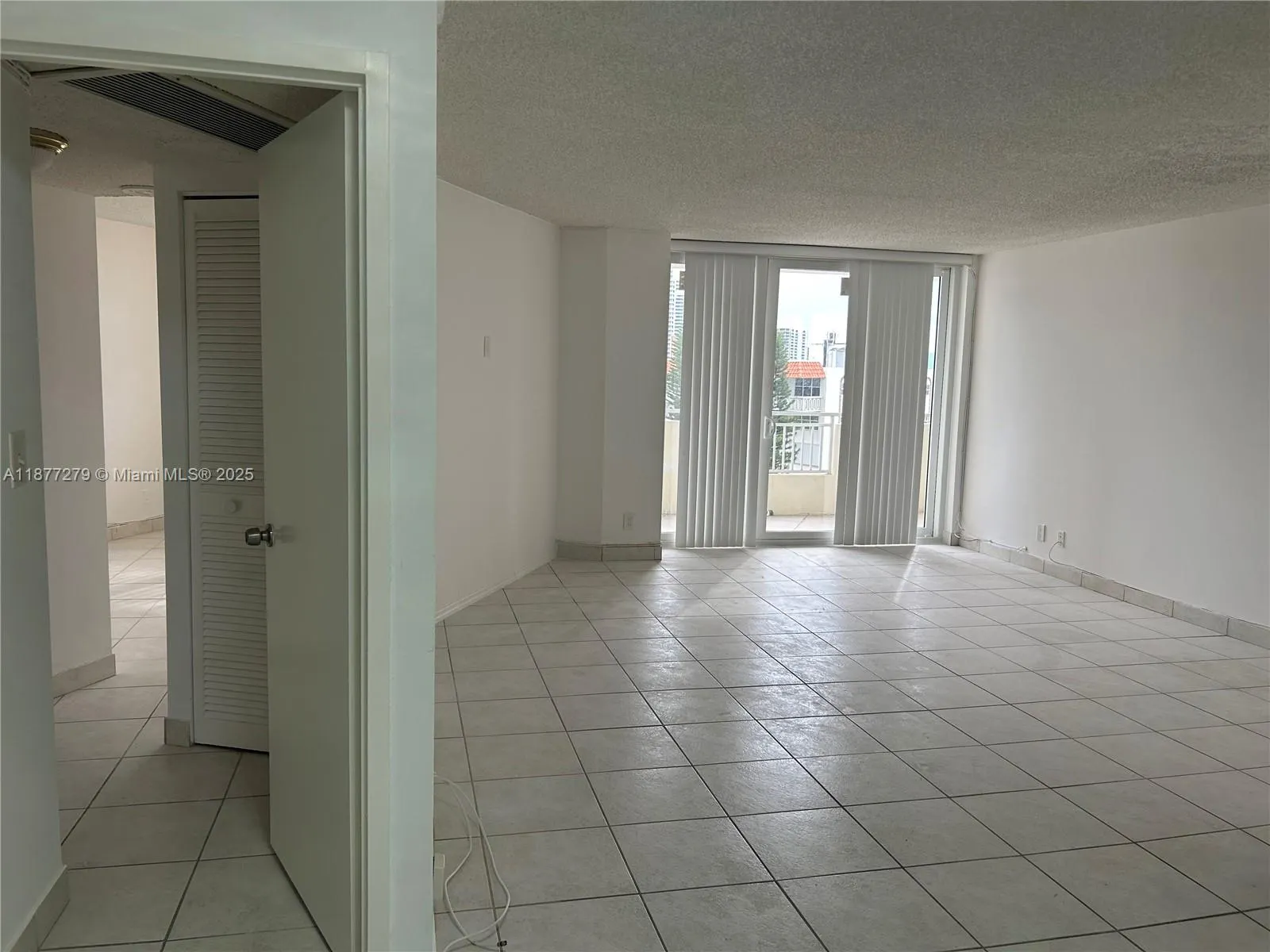 3180 S Ocean Dr, #520