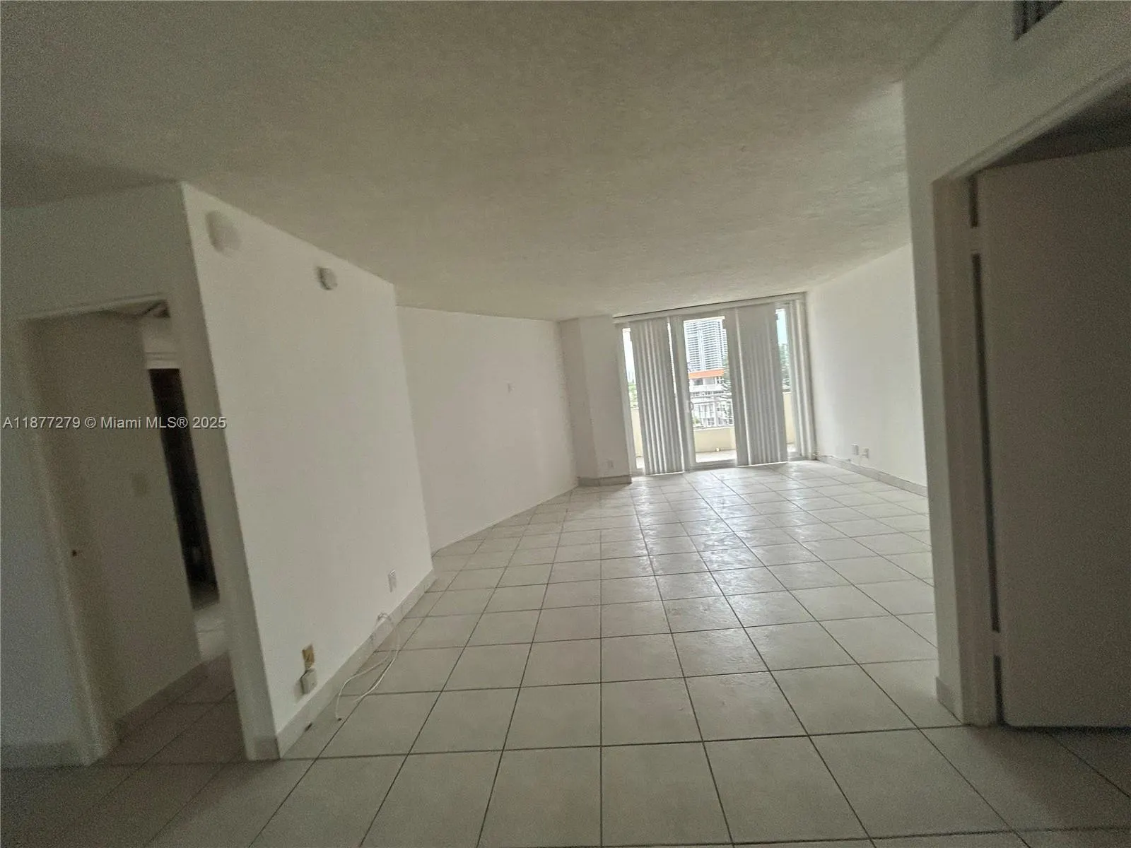 3180 S Ocean Dr, #520
