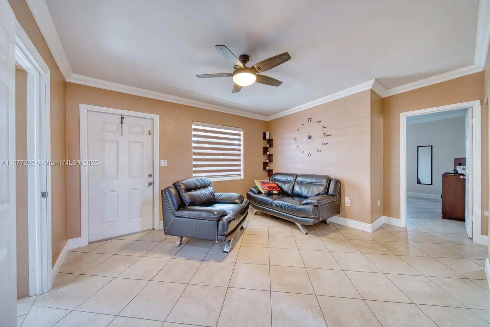 4150 E 9th Ct