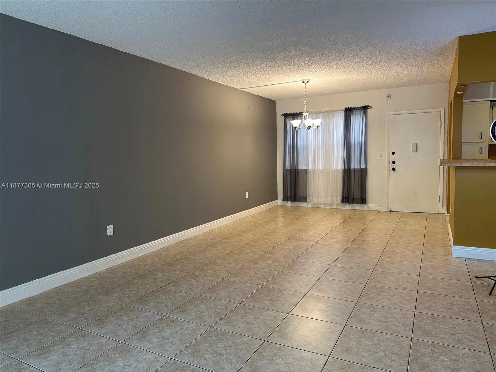 481 Ives Dairy Rd, #303-4