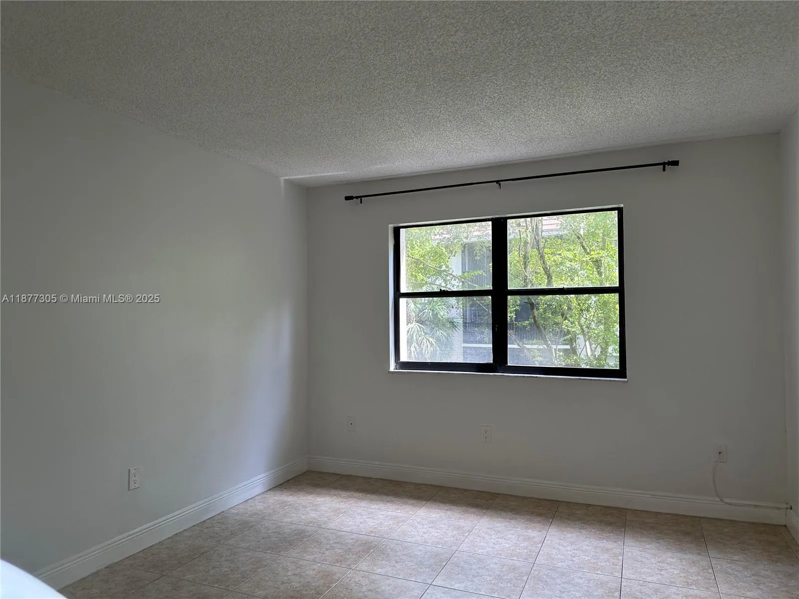 481 Ives Dairy Rd, #303-4