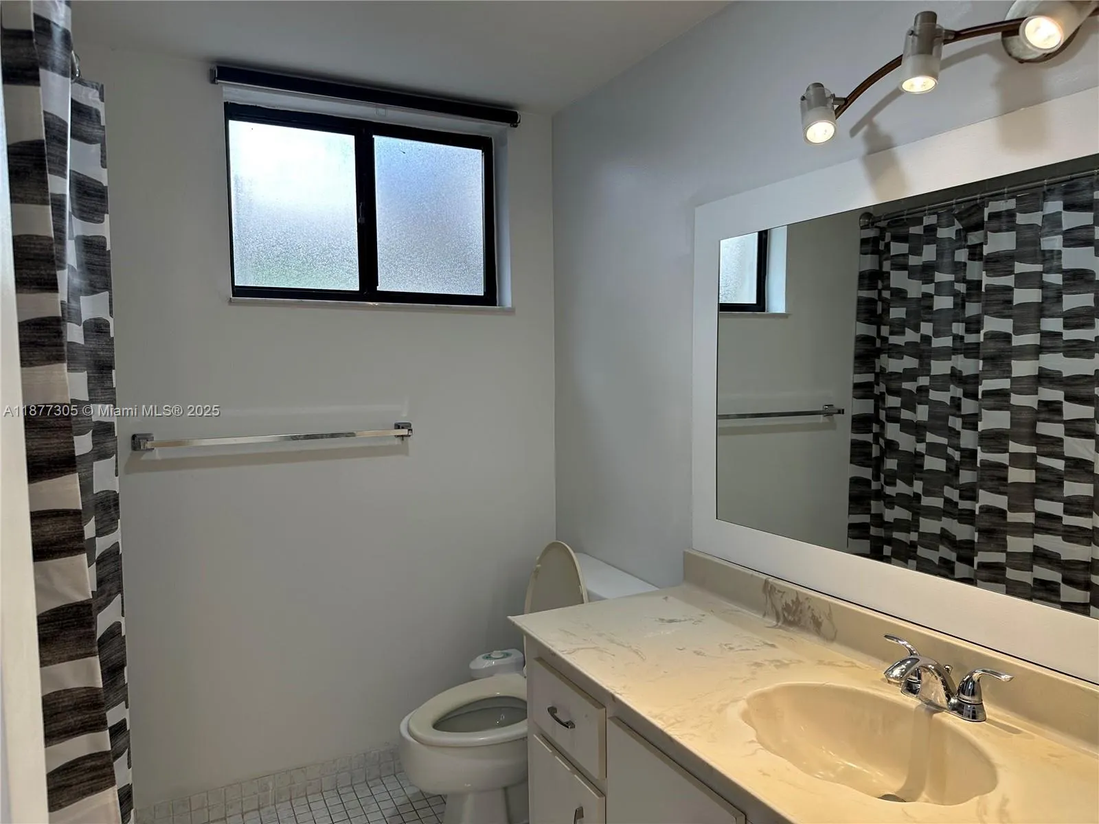 481 Ives Dairy Rd, #303-4