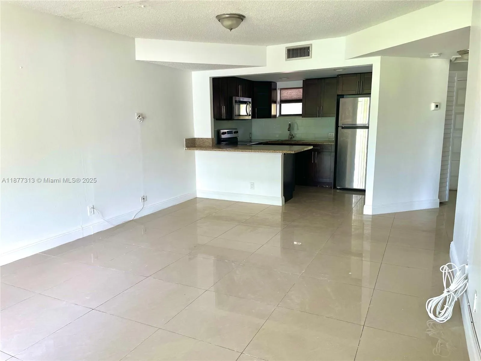 8290 Lake Dr, #128