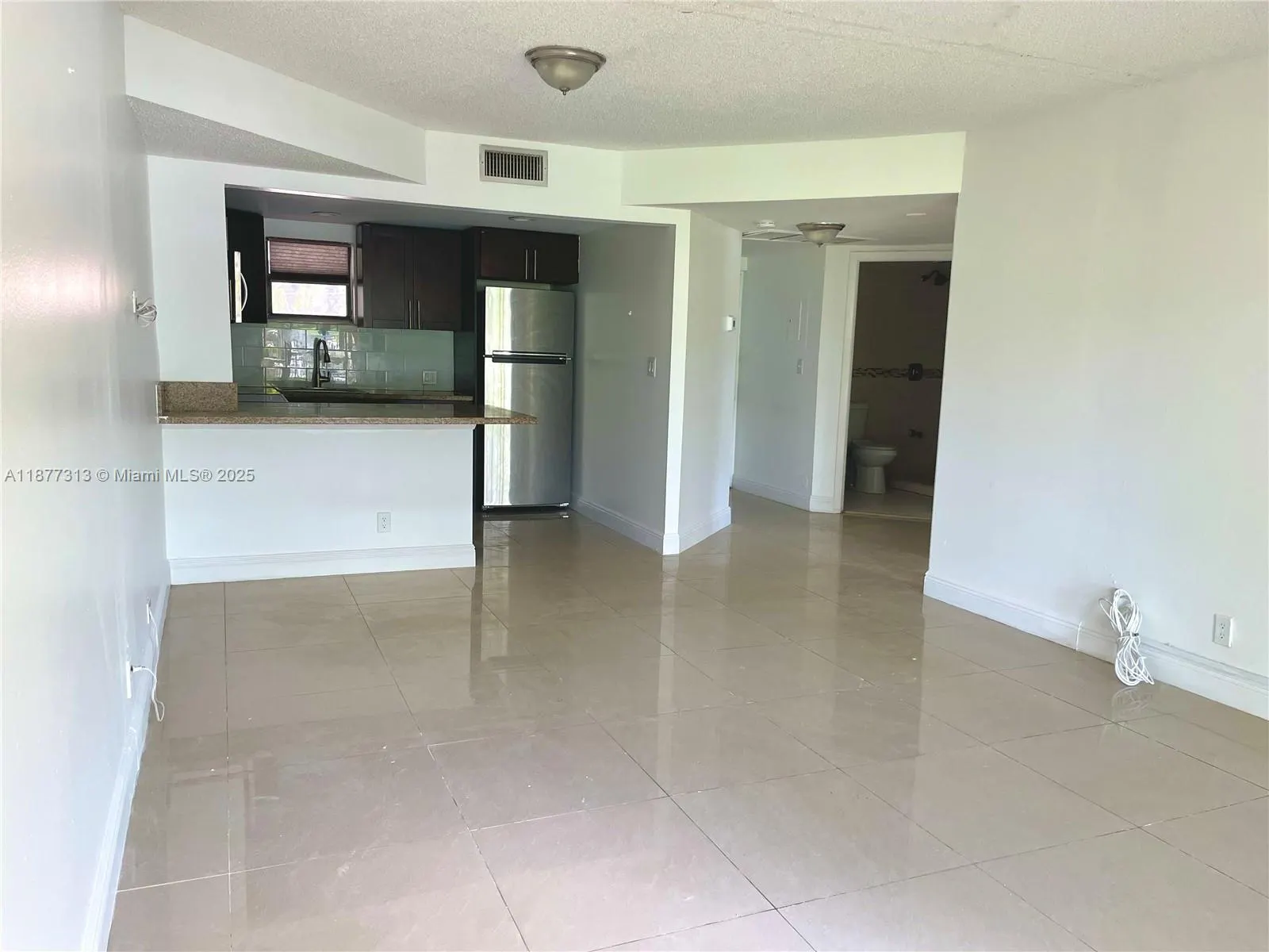 8290 Lake Dr, #128