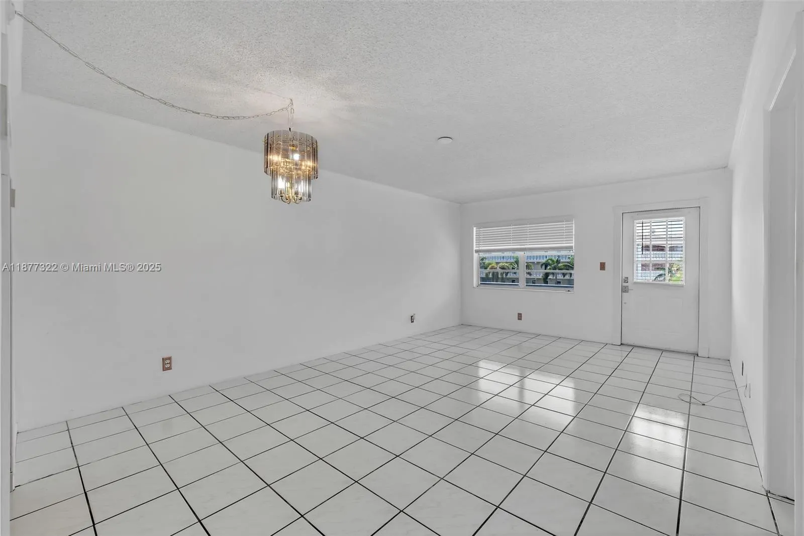 751 Pine Dr, #209