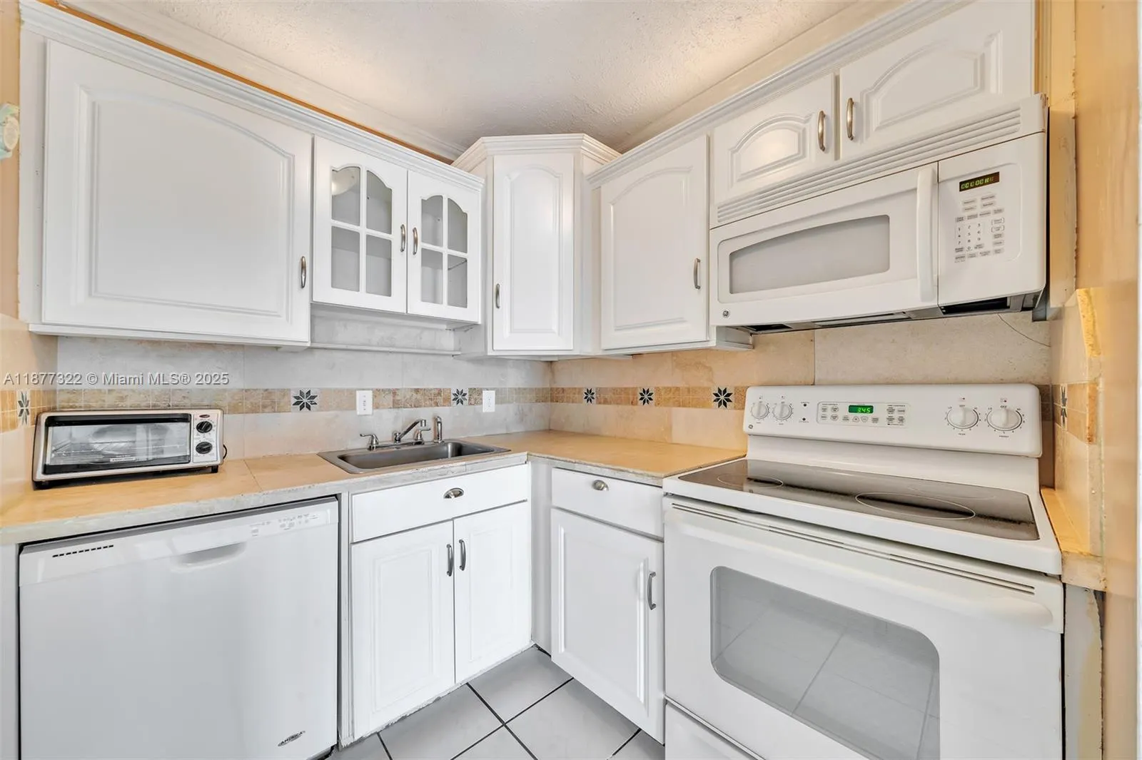 751 Pine Dr, #209