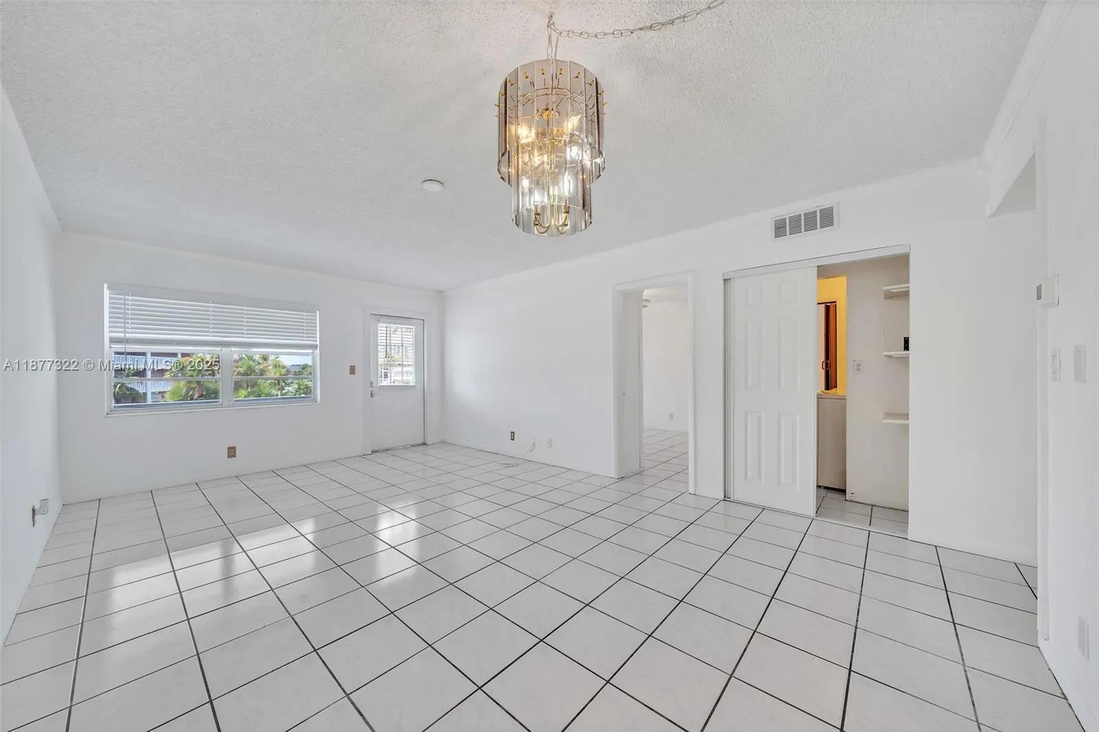 751 Pine Dr, #209
