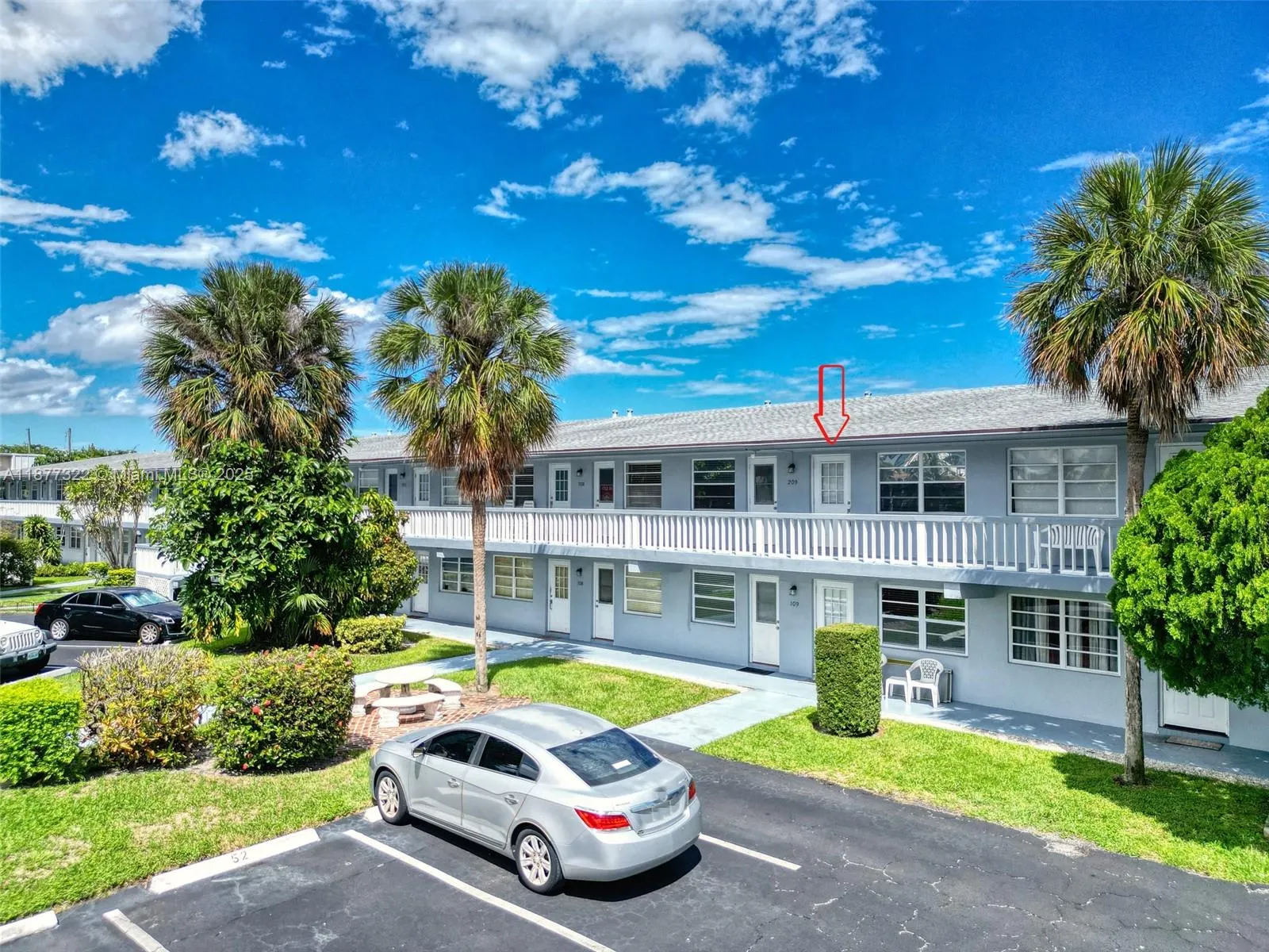 751 Pine Dr, #209