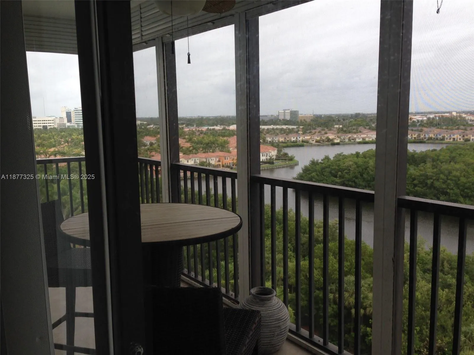 3375 N Country Club Dr, #1001