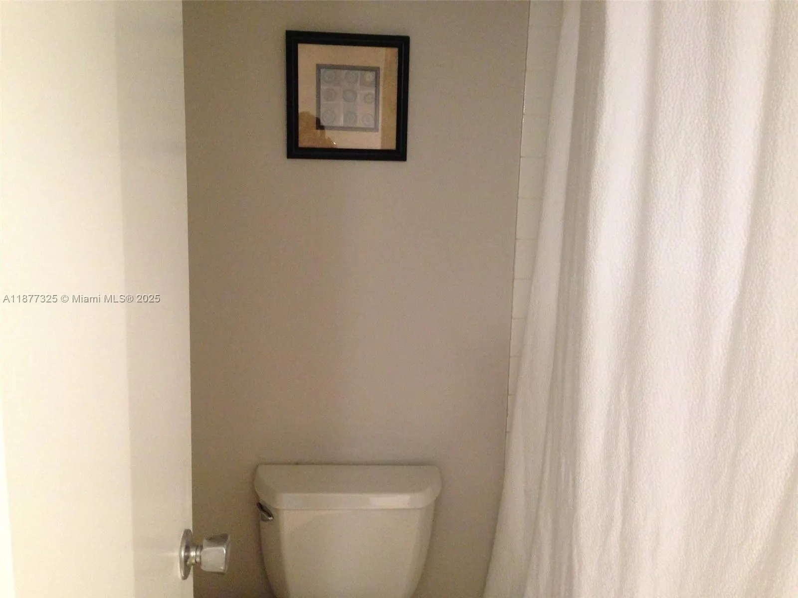 3375 N Country Club Dr, #1001