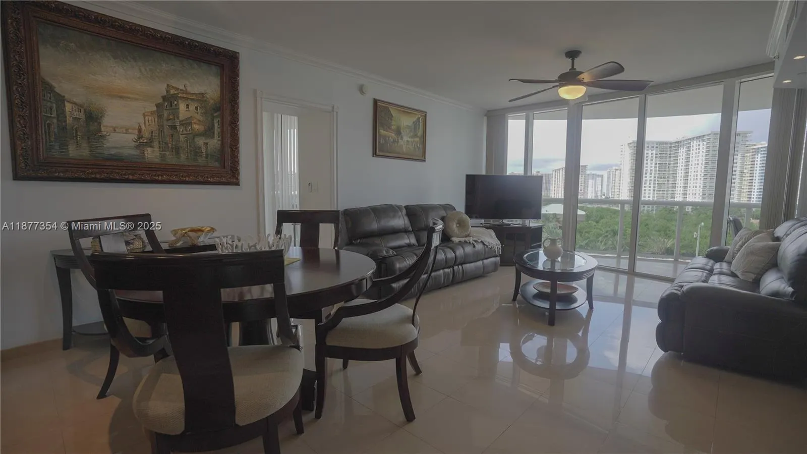 17201 Collins Ave, #706