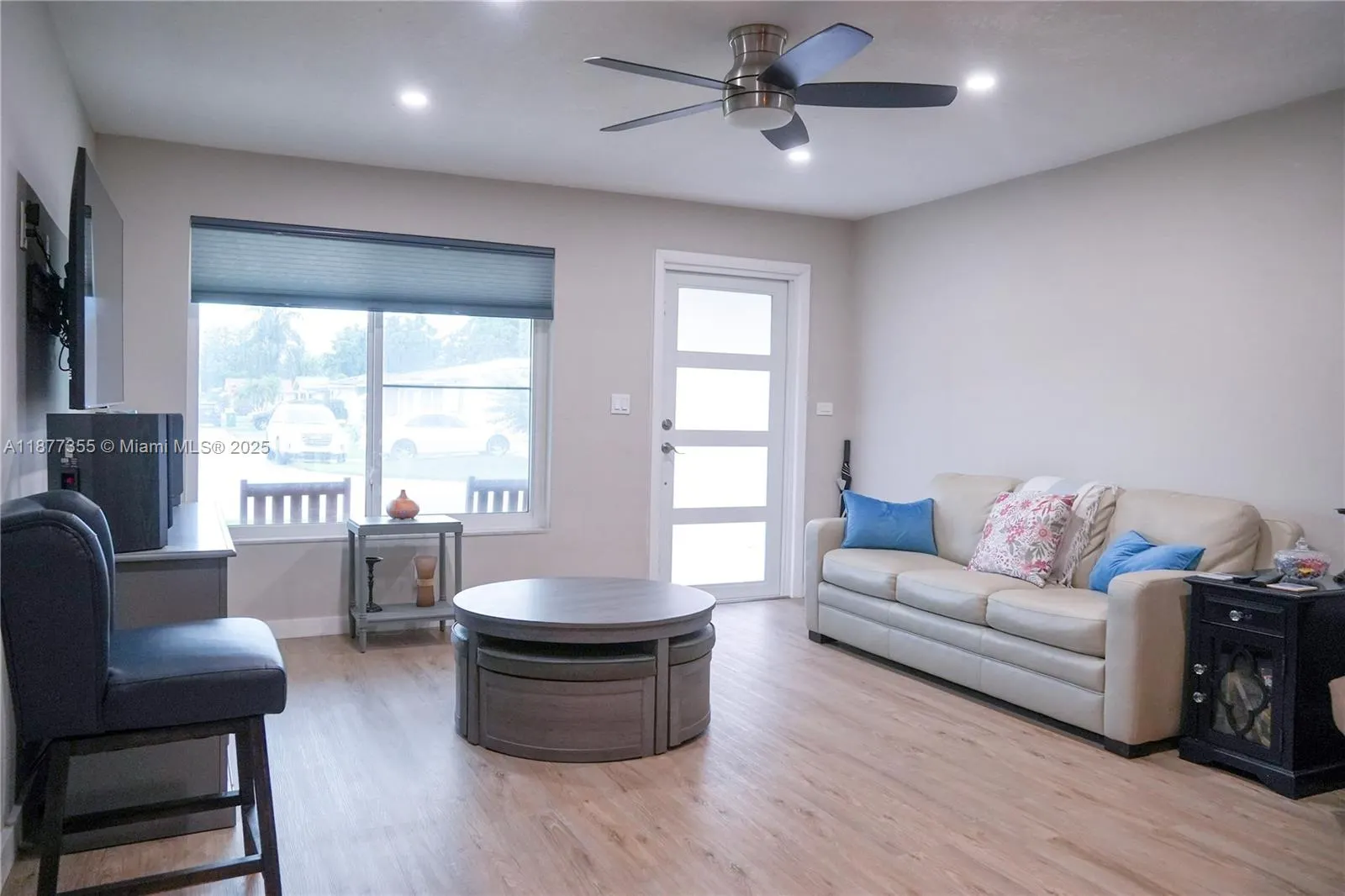 4401 NW 45th St