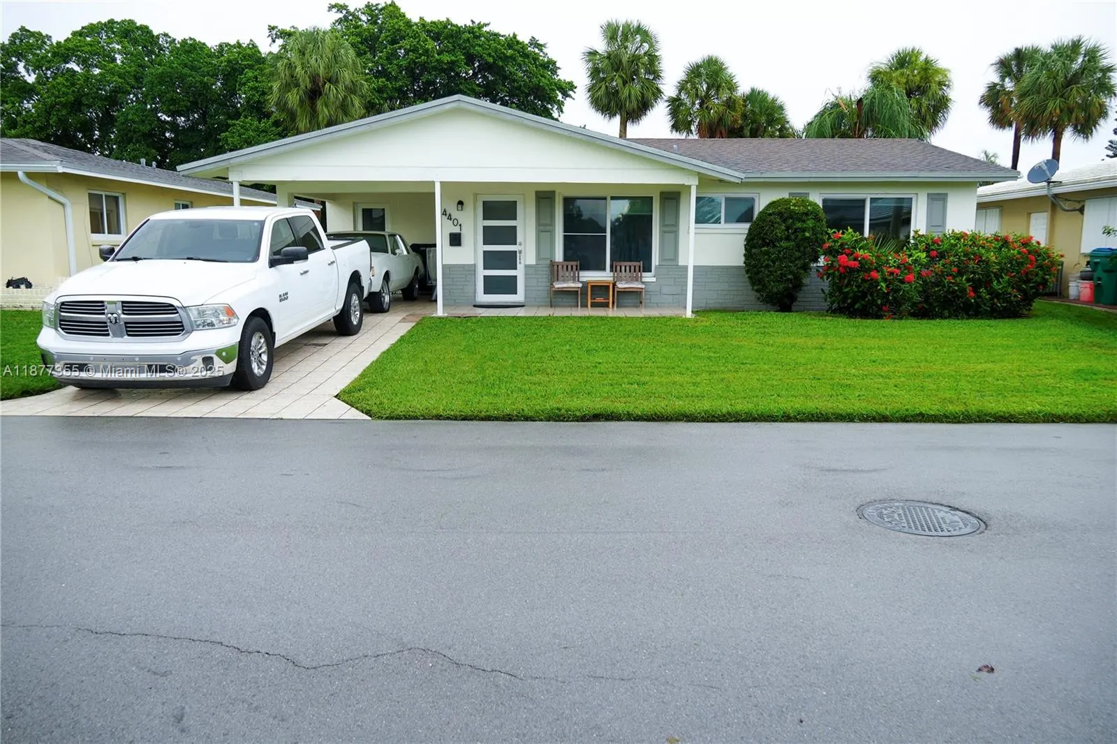 4401 NW 45th St